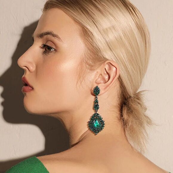 Elegant Green Drop Earrings A1147 - Picture 2 of 3